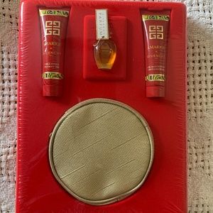 Amarige Givenchy Gift Set
